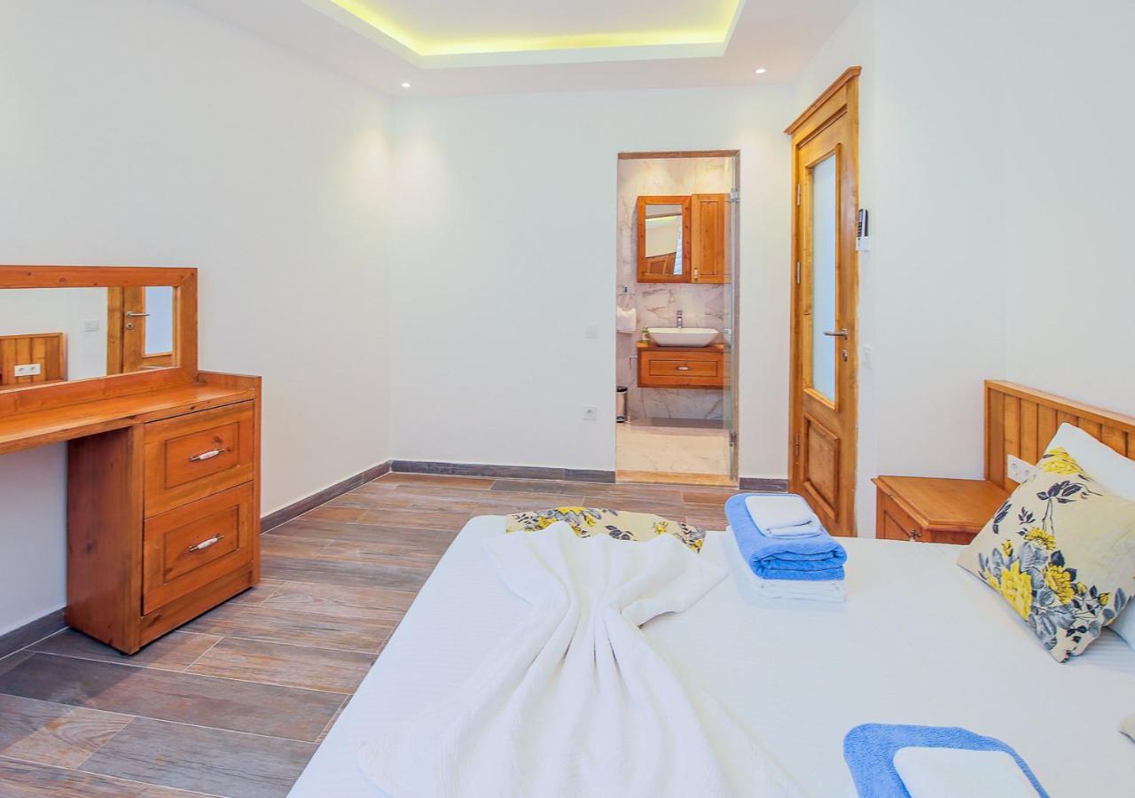 Villa 5 Sleeps 6 Isolated Pool See And Montain View-Villa Kartal Yuvasi Uzumlu  Exteriör bild