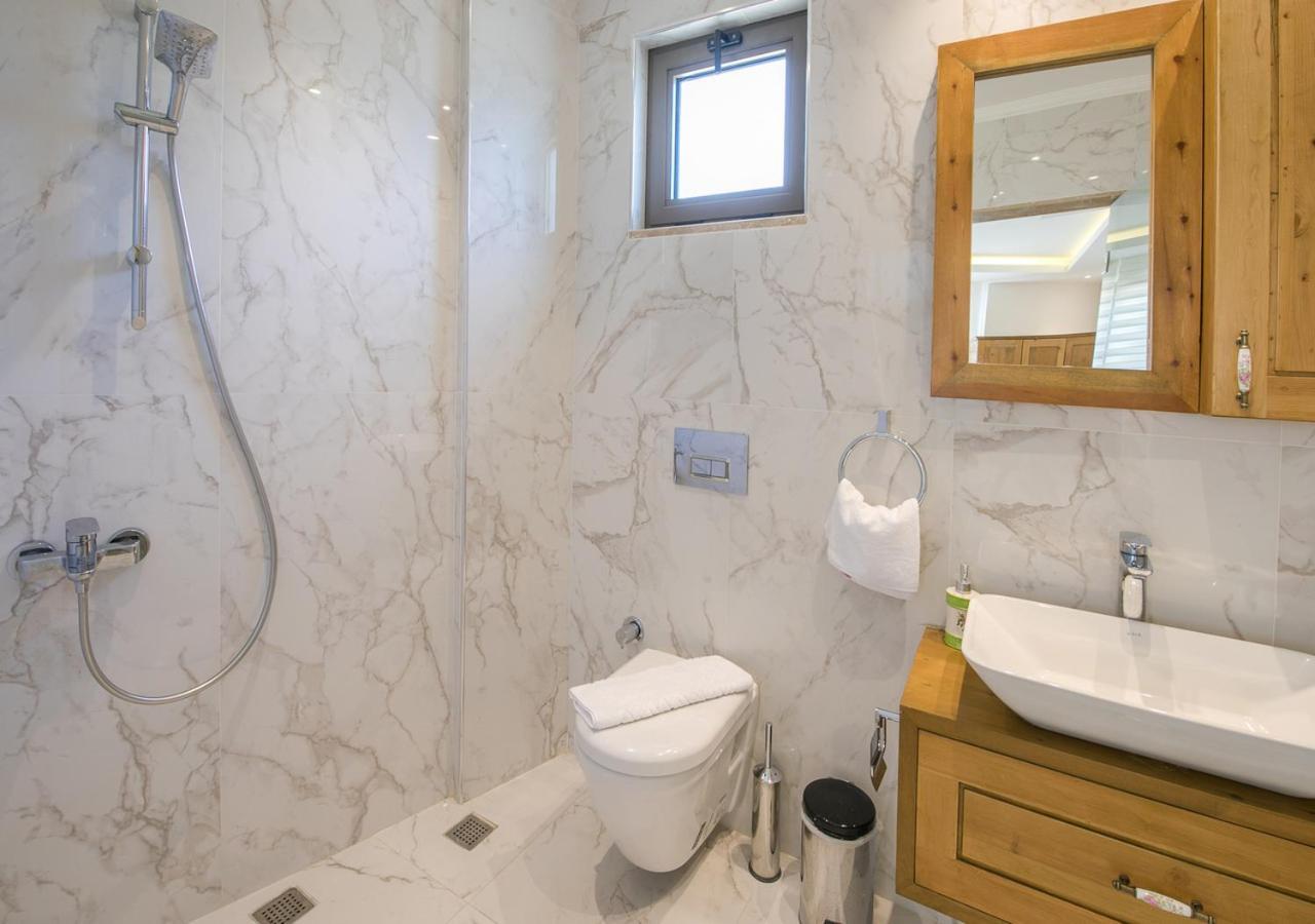 Villa 5 Sleeps 6 Isolated Pool See And Montain View-Villa Kartal Yuvasi Uzumlu  Exteriör bild